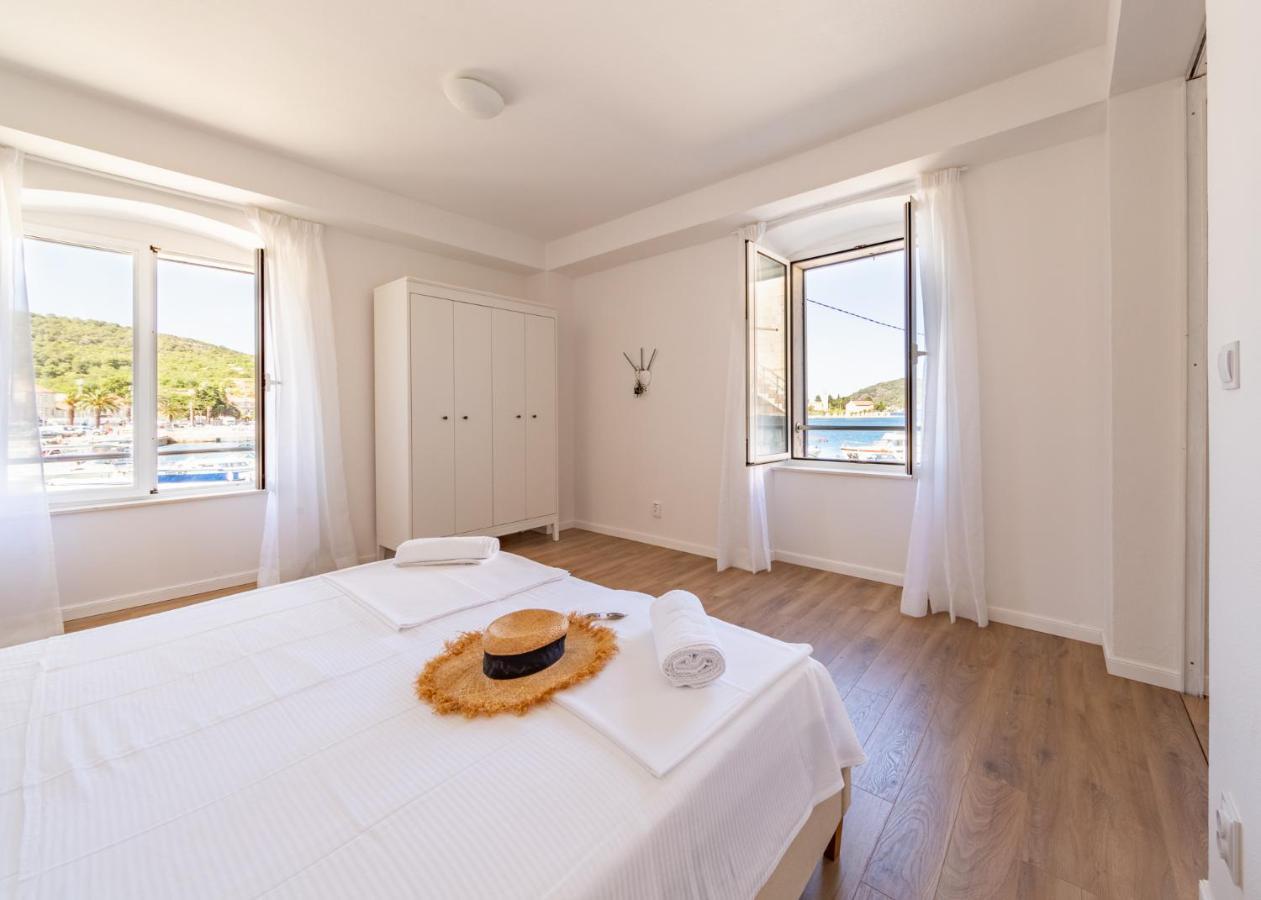 Central Seaside Residence Vis Exterior foto